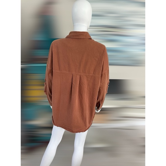 FANTASTIC FAWN distressed over sized top S M L - Picture 9 of 9